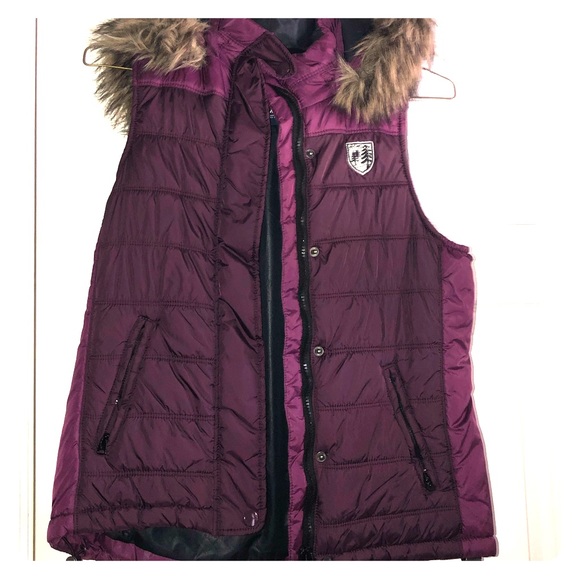 American Eagle Outfitters Jackets & Blazers - American Eagle Puffer Vest American Eagle Outfitters Jackets & Blazers - American Eagle Puffer Vest